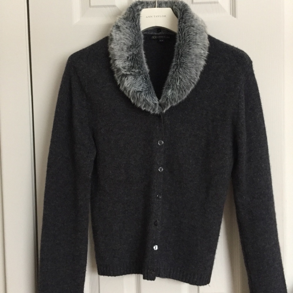 Cardigan With Removable Fur Collar